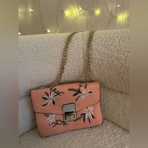 embroidery shoulder bag